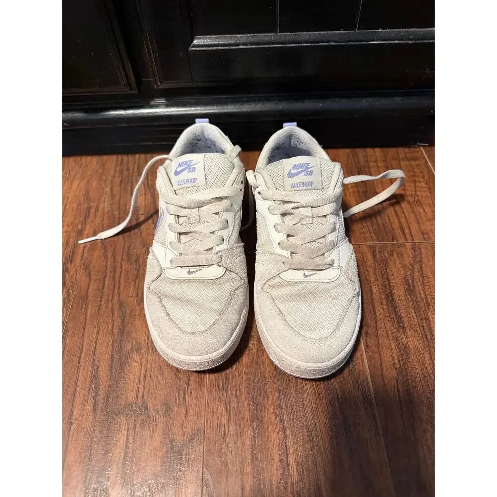 Women's Nike Alleyoop SB Summit White Light Thistle Shoes - Size 6